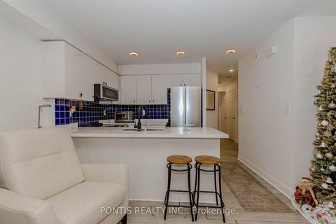 Photo 23 at 144 - 415 JARVIS Street, South St. James Town, Toronto