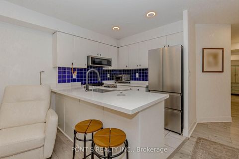 Photo 24 at 144 - 415 JARVIS Street, South St. James Town, Toronto