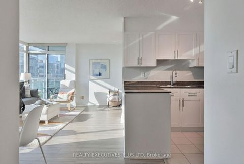 Photo 12 at 2703 - 381 Front Street W, Waterfront Communities C1, Toronto