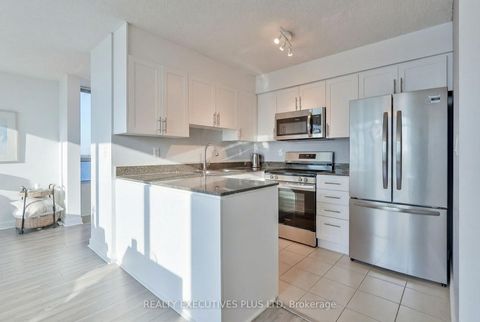 Photo 13 at 2703 - 381 Front Street W, Waterfront Communities C1, Toronto