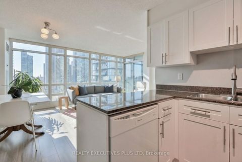 Photo 17 at 2703 - 381 Front Street W, Waterfront Communities C1, Toronto