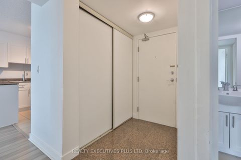 Photo 33 at 2703 - 381 Front Street W, Waterfront Communities C1, Toronto