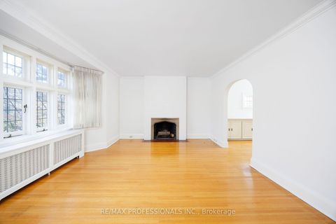 Photo 12 at 50 Wendover Road, Kingsway South, Toronto