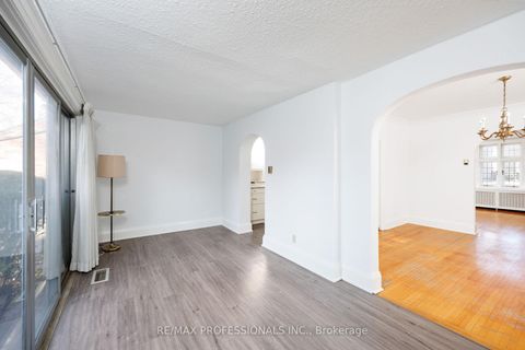 Photo 19 at 50 Wendover Road, Kingsway South, Toronto