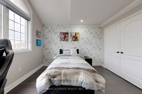 Photo 22 at 395 Vellore Avenue, Vellore Village, Vaughan