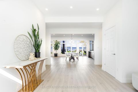 Photo 3 at 178 Moores Beach Road, Virginia, Georgina