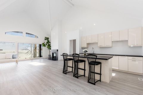 Photo 28 at 178 Moores Beach Road, Virginia, Georgina