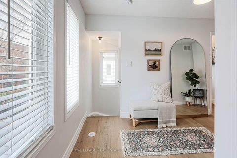 Photo 9 at 113 - 40 Merchant Lane, Dufferin Grove, Toronto