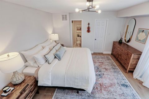 Photo 17 at 113 - 40 Merchant Lane, Dufferin Grove, Toronto