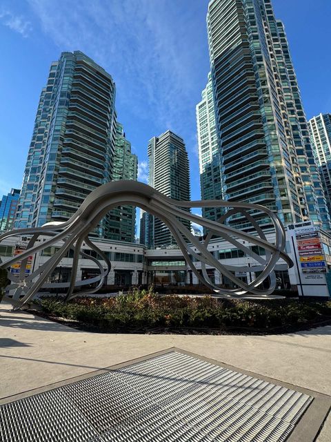 Photo 35 at 811 - 10 Queens Quay W, Waterfront Communities C1, Toronto