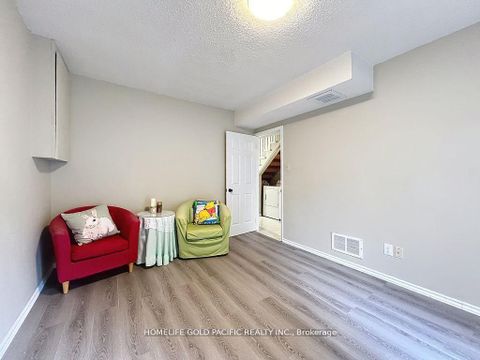 Photo 8 at 11 - 42 Stonehill Court, L'Amoreaux, Toronto
