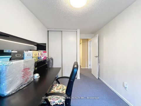 Photo 14 at 11 - 42 Stonehill Court, L'Amoreaux, Toronto