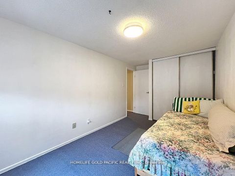 Photo 17 at 11 - 42 Stonehill Court, L'Amoreaux, Toronto