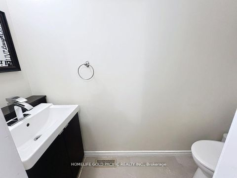 Photo 22 at 11 - 42 Stonehill Court, L'Amoreaux, Toronto