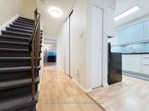 Photo 23 at 11 - 42 Stonehill Court, L'Amoreaux, Toronto