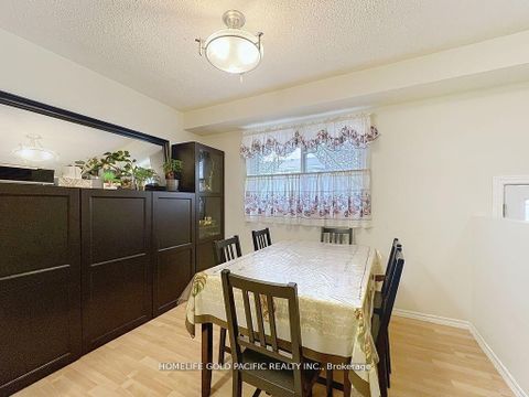 Photo 24 at 11 - 42 Stonehill Court, L'Amoreaux, Toronto