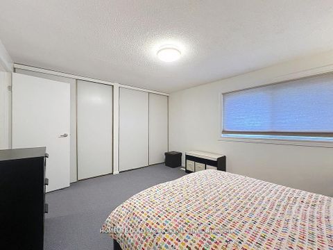 Photo 36 at 11 - 42 Stonehill Court, L'Amoreaux, Toronto