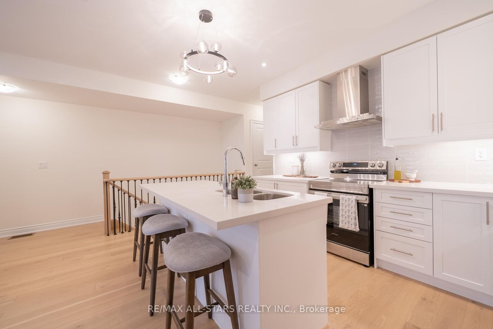 12 Griffith Street, Bayview Northeast, Aurora 