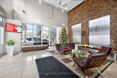 Photo 3 at 605 - 35 Mariner Terrace, Waterfront Communities C1, Toronto