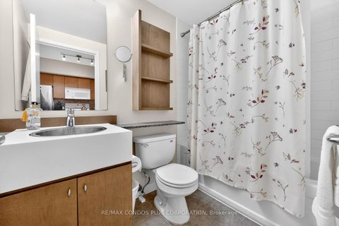 Photo 21 at 605 - 35 Mariner Terrace, Waterfront Communities C1, Toronto