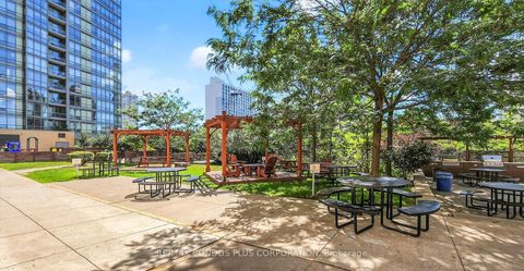 Photo 35 at 605 - 35 Mariner Terrace, Waterfront Communities C1, Toronto