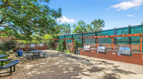 Photo 36 at 605 - 35 Mariner Terrace, Waterfront Communities C1, Toronto