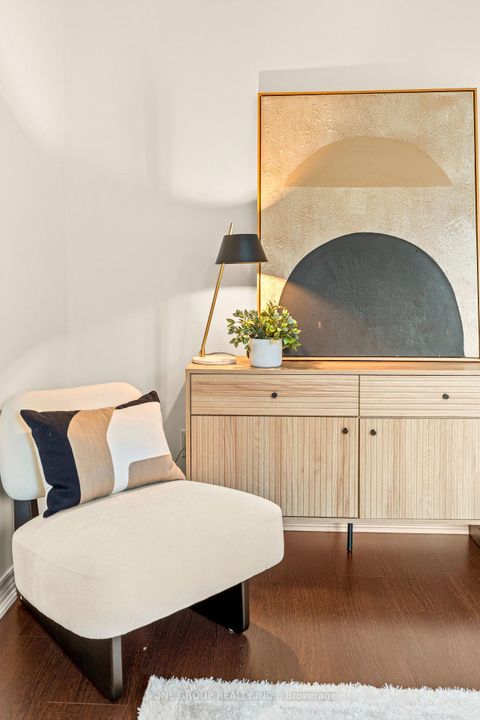 Photo 17 at 605 - 761 Bay Street, Bay Street Corridor, Toronto