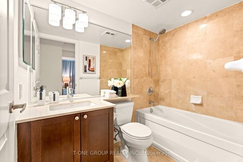 Photo 20 at 605 - 761 Bay Street, Bay Street Corridor, Toronto