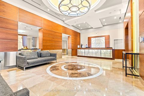 Photo 27 at 605 - 761 Bay Street, Bay Street Corridor, Toronto