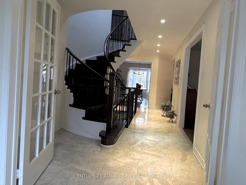 Photo 1 at 15 Timpson Drive, Aurora Highlands, Aurora