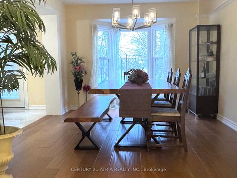 Photo 9 at 15 Timpson Drive, Aurora Highlands, Aurora