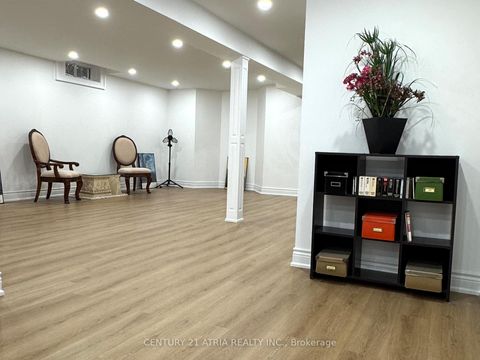 Photo 27 at 15 Timpson Drive, Aurora Highlands, Aurora