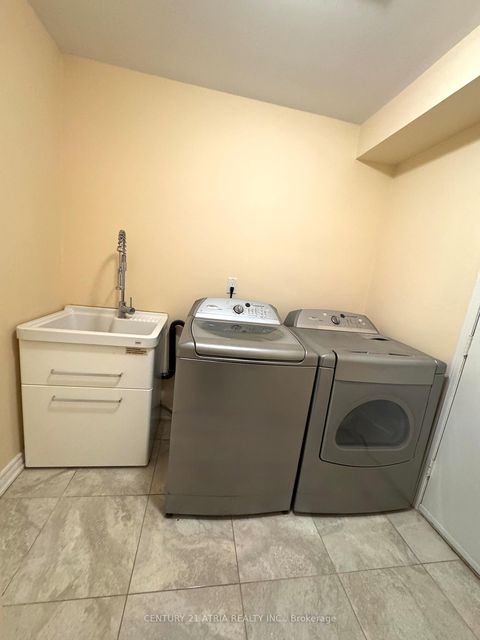 Photo 32 at 15 Timpson Drive, Aurora Highlands, Aurora