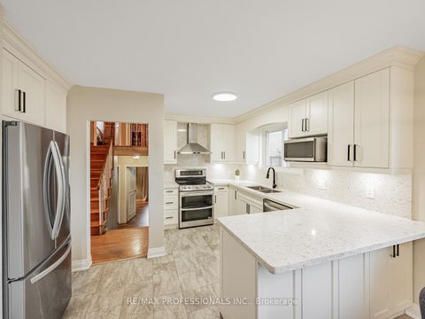 Photo 8 at 19 Pylon Place, Old Rexdale, Toronto