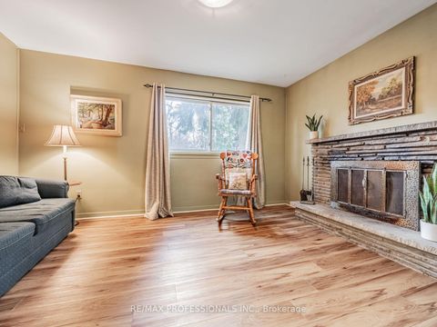 Photo 16 at 19 Pylon Place, Old Rexdale, Toronto