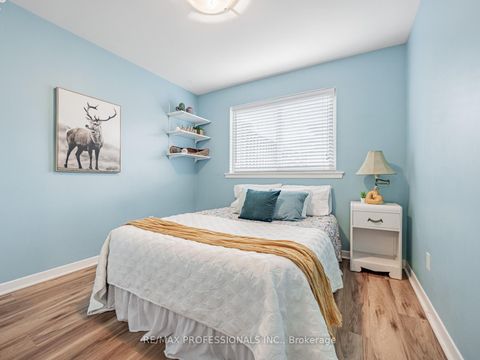 Photo 17 at 19 Pylon Place, Old Rexdale, Toronto