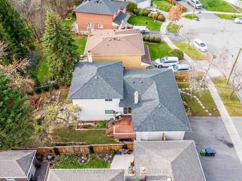 Photo 32 at 19 Pylon Place, Old Rexdale, Toronto