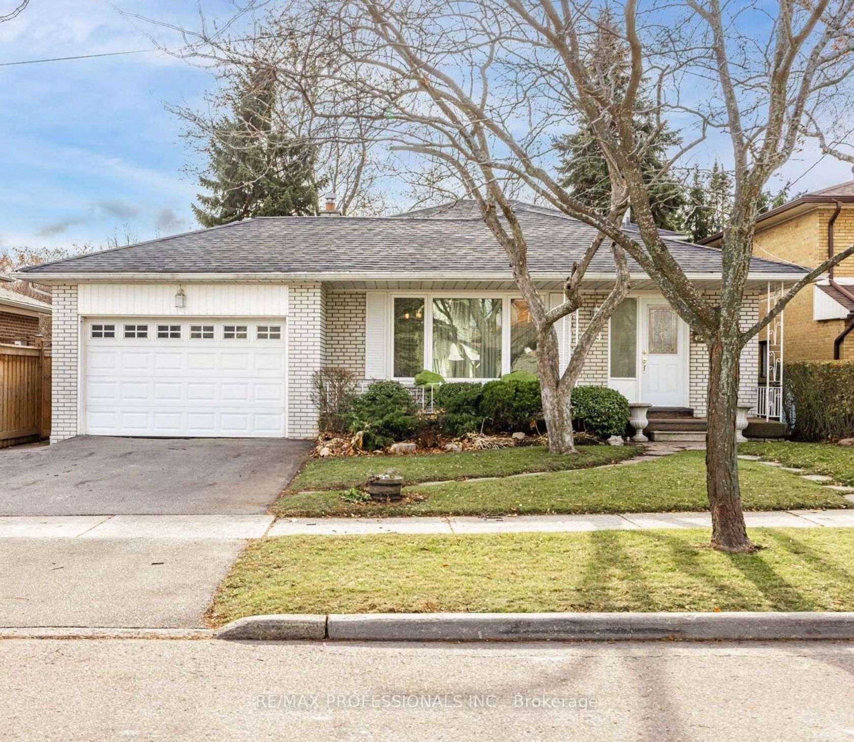 19 Pylon Place, Old Rexdale, Toronto 