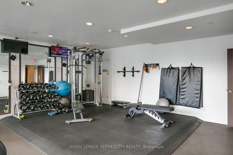 Photo 28 at 523 - 560 King Street W, Waterfront Communities C1, Toronto