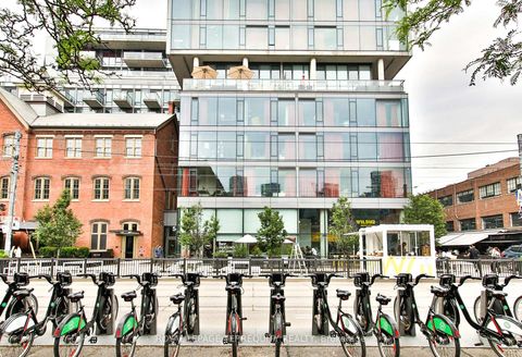 Photo 40 at 523 - 560 King Street W, Waterfront Communities C1, Toronto