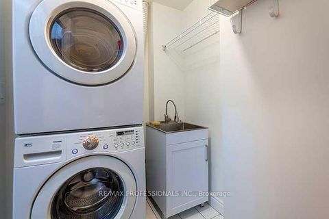 Photo 30 at 113 - 25 Earlington Avenue, Kingsway South, Toronto