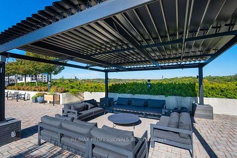 Photo 42 at 113 - 25 Earlington Avenue, Kingsway South, Toronto