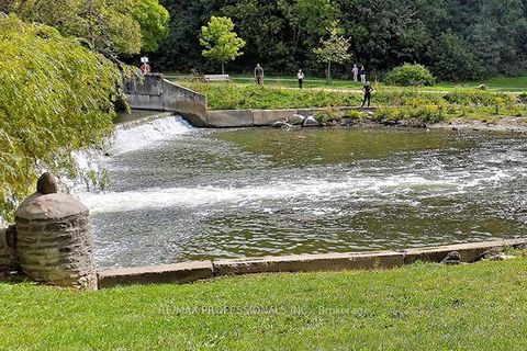 Photo 46 at 113 - 25 Earlington Avenue, Kingsway South, Toronto