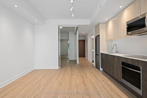 Photo 15 at 2506 - 1928 lakeshore Boulevard W, Swansea, Toronto