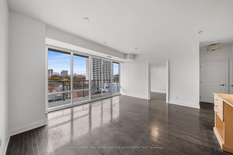 Photo 3 at 613 - 1 Bedford Road, Annex, Toronto