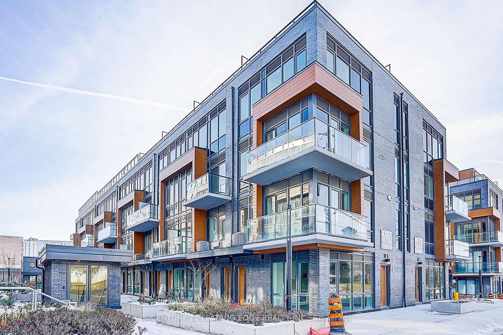 144 - 69 Curlew Drive, Donalda, Toronto 