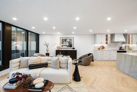 Photo 5 at 1009 - 110 Bloor Street W, Annex, Toronto