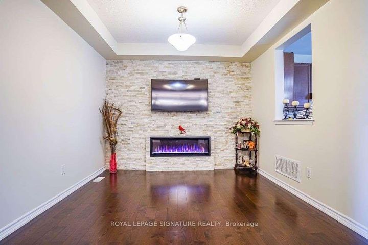 Photo 7 at 171 Buick Boulevard, Northwest Brampton, Brampton