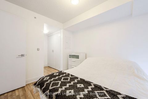 Photo 14 at E501 - 555 Wilson Avenue, Clanton Park, Toronto