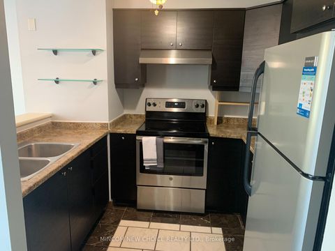 Photo 14 at 511 - 140 Dunlop Street E, City Centre, Barrie